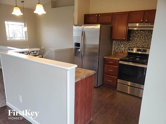 5th image of 901 Regency Ct