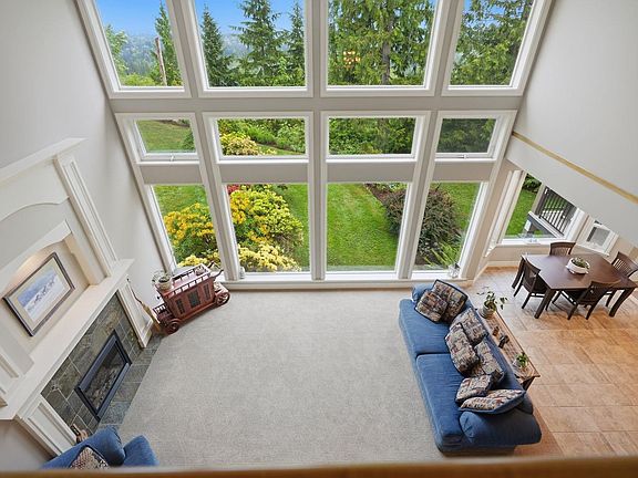 3rd image of 10240 Rolley Cres