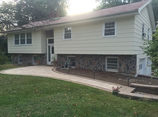 6 Gold Rd, Wappingers Falls, NY 12590