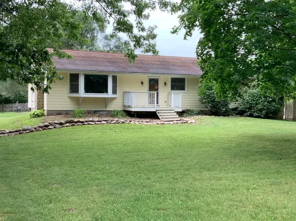 2552 N 42nd Rd, Sheridan, IL 60551