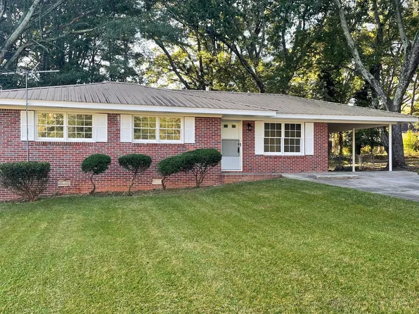 195 Woodlawn Ave, Winder, GA 30680