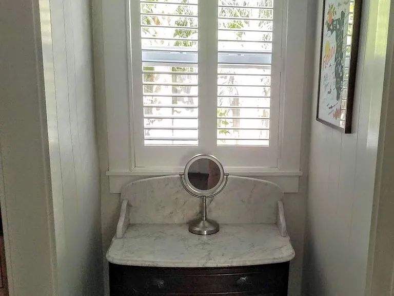 105 6th Ave — Photo 37