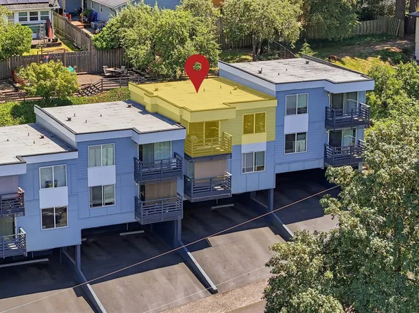1300 NE 68th Ave APT 13, Portland, OR 97213
