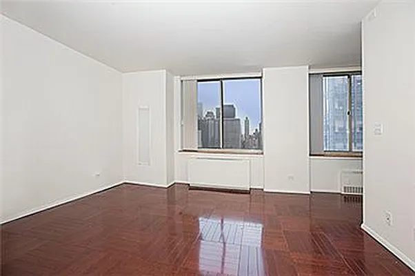 Rented by New York Residence | media 22