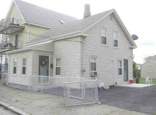 33 Locust St, Pawtucket, RI 02860