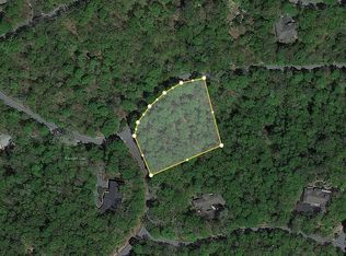 602 Kenmure Dr, Flat Rock, NC 28731