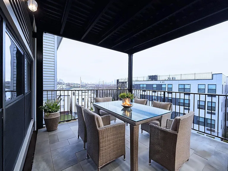 126 Randolph Ave #3R — Photo 12