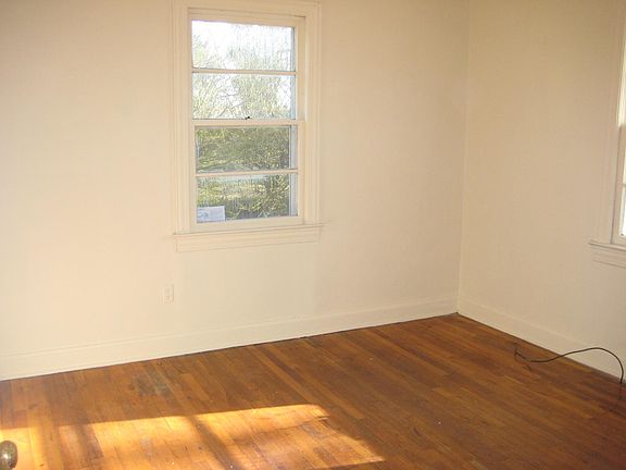 3rd image of 3 Athelone Ave