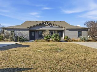 101 W Capps St #B, Rio Vista, TX 76093