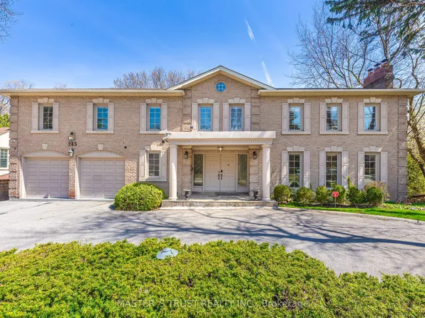 243 Burbank Dr, Toronto, ON M2K 2S4