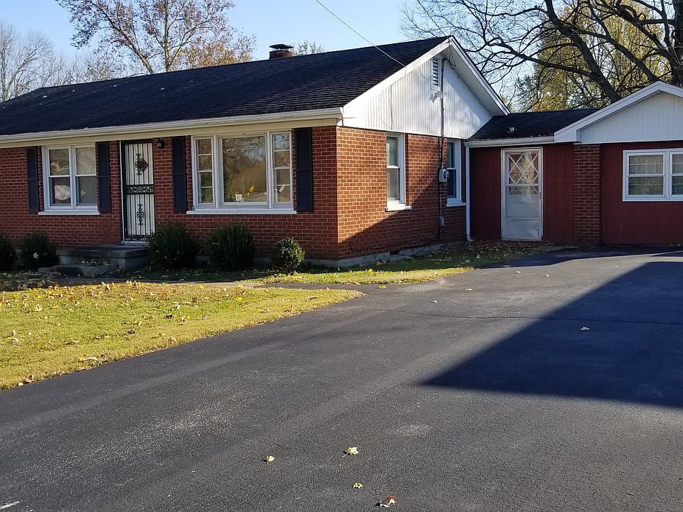 1st image of 425 Phillips Ln