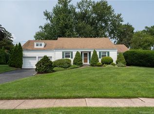 35 Marlborough Rd, North Haven, CT 06473