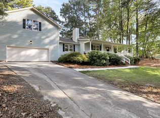 8512 Pinefield Rd, Apex, NC 27523
