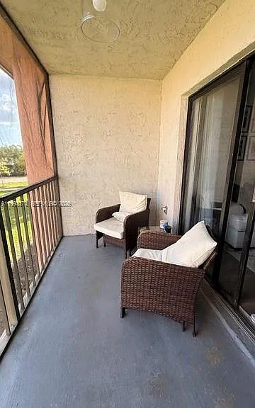231 Lakeview Dr #204 — Photo 20