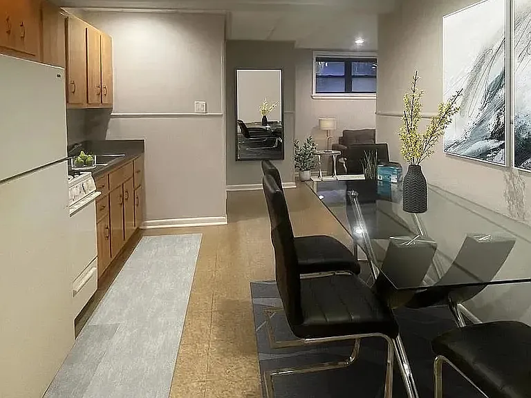 75 Fairview Ave #B4 — Photo 2
