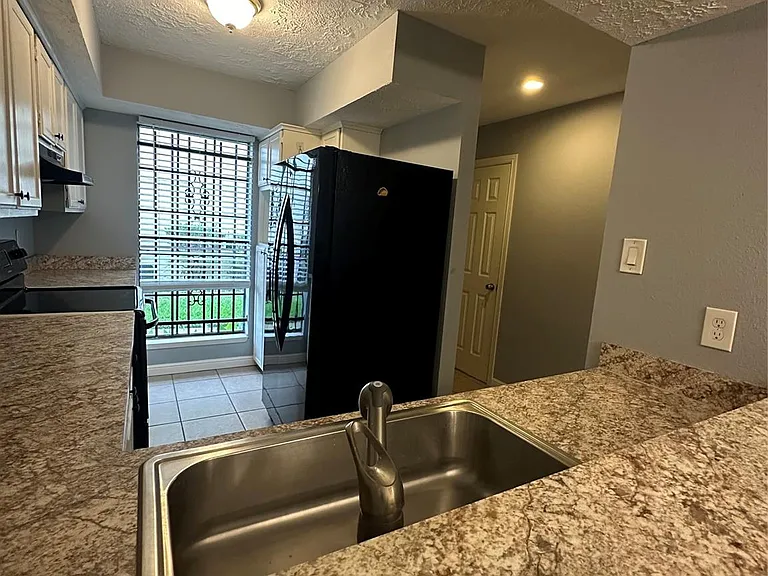 8636 Village Of Fondren Dr #8636 — Photo 21
