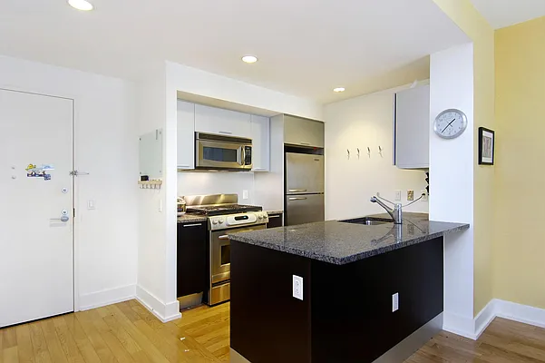 Rented by Corcoran | media 45