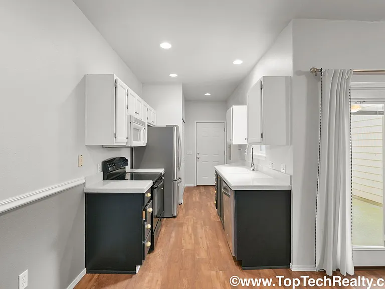 8165 NE Wilkins St — Photo 8