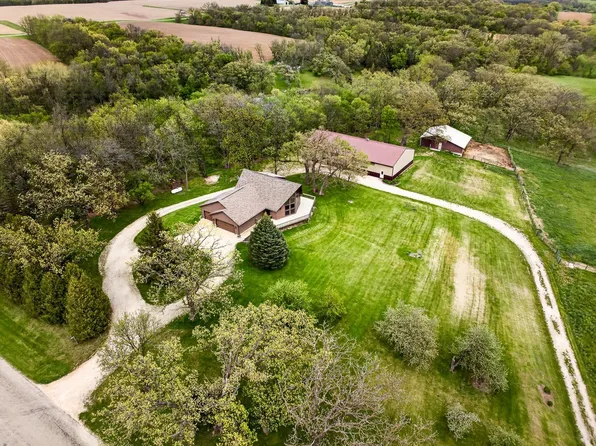 4800 Cub Rd, Gratiot, WI 53541