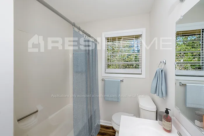 811 Sage Ln NW — Photo 11