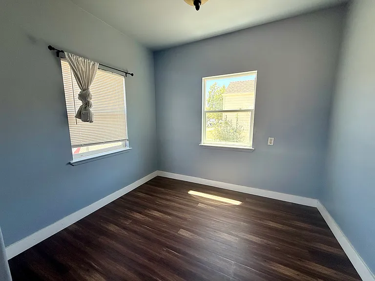 236 Chestnut St — Photo 8