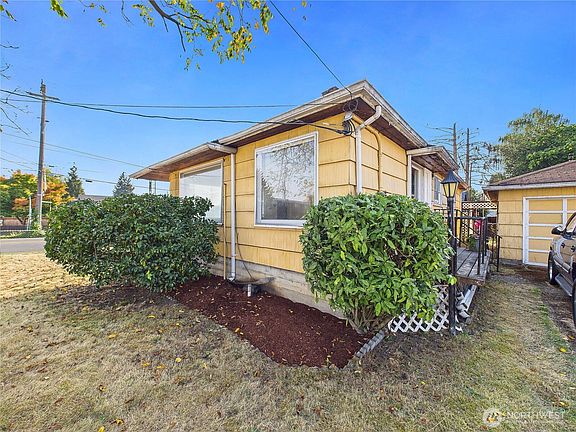 3rd image of 851 S 56th Street