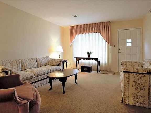 2nd image of 680 Hemlock Dr