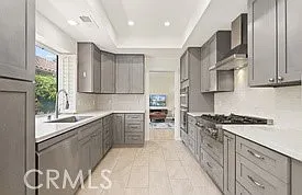 29561 Michelis St — Photo 13