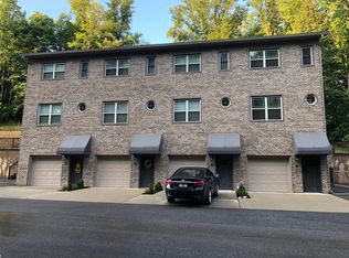 8 Nancy Ln, Barboursville, WV 25504