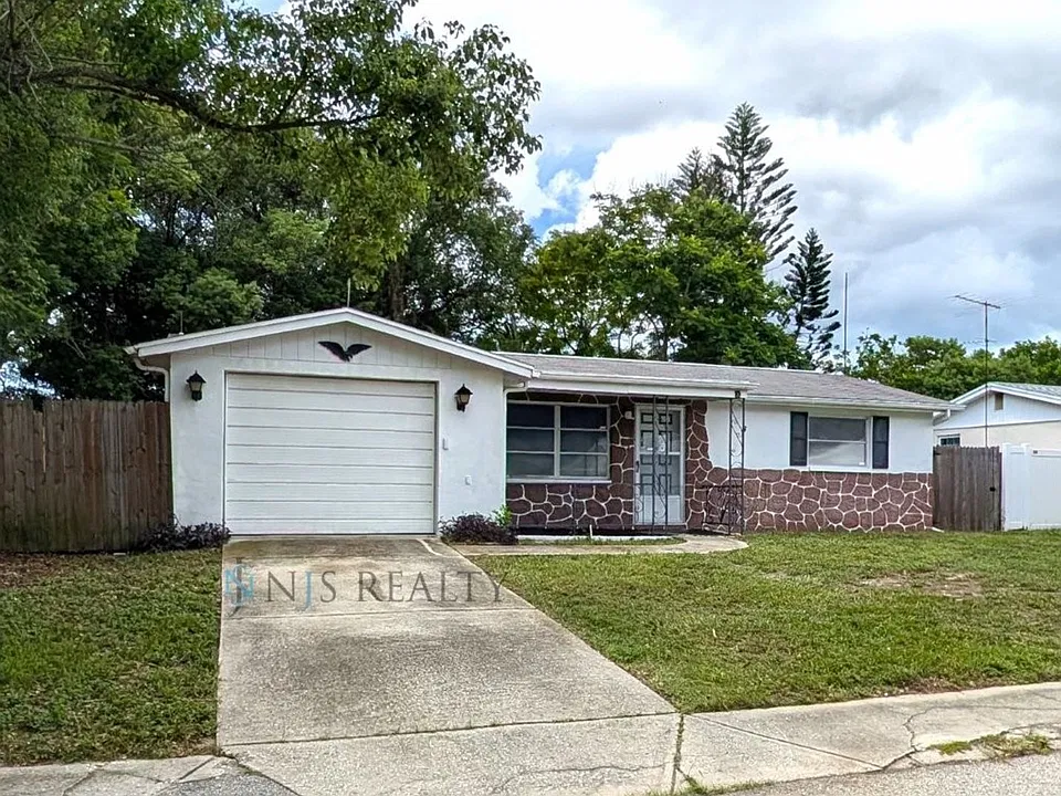 9041 Collage Ln