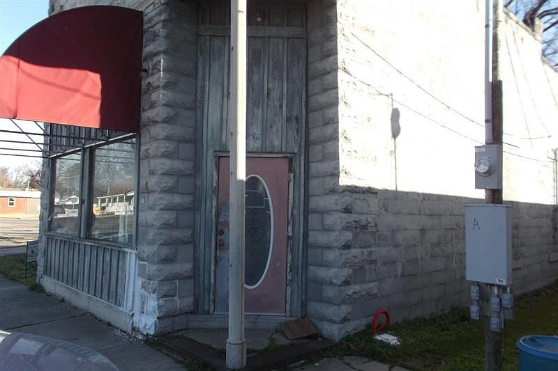 1st image of 110 S Division St