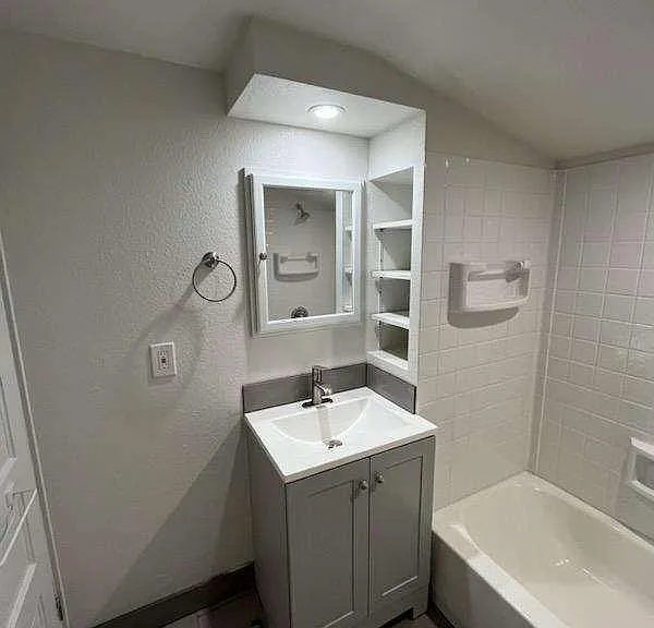 1218 N Cedar St — Photo 7