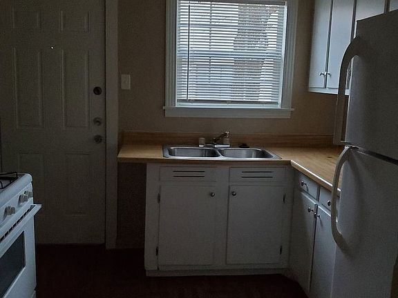 5th image of 1804 Poage Ave