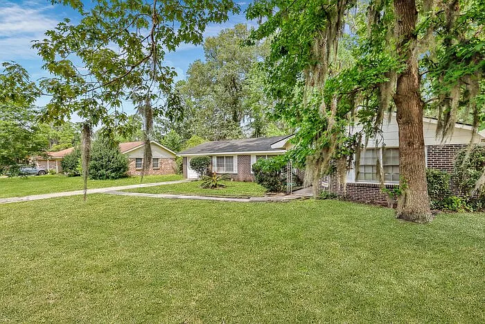 12473 Northwood Rd — Photo 3