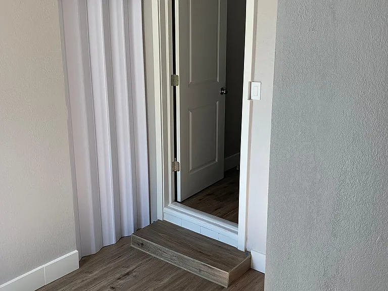 1602 N Volutsia Ave — Photo 21