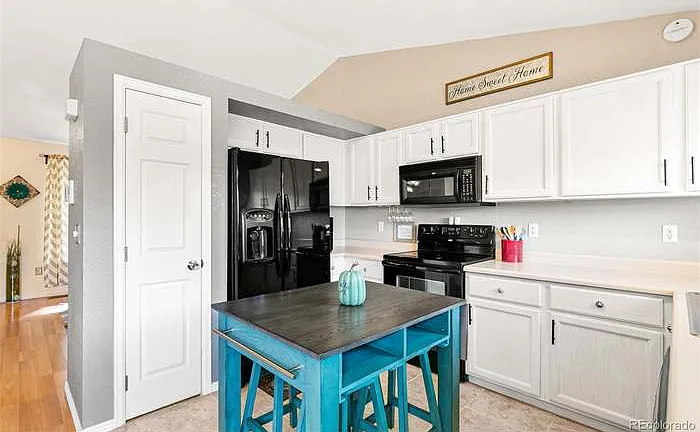 16235 Peregrine Dr — Photo 7