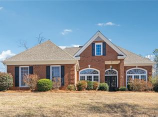 3999 Treemont Ln, Suwanee, GA 30024