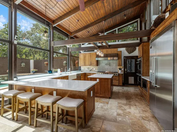 222 Royal Oaks, San Antonio, TX 78209