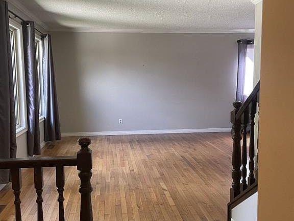 4th image of 160 E Hawkwood Way NW