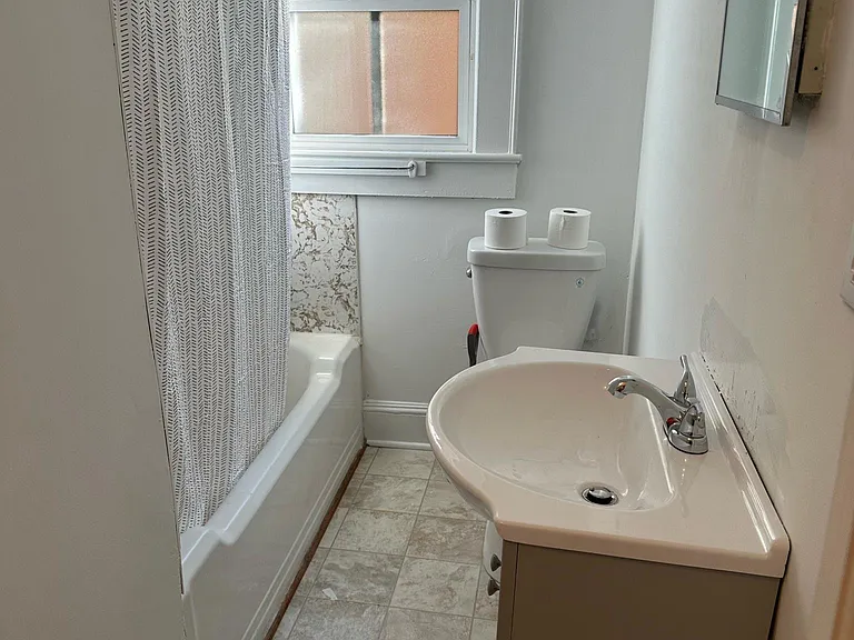 1720 Roseland St #2 — Photo 6