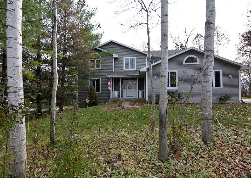 1st image of 2024 Eastwood Ave