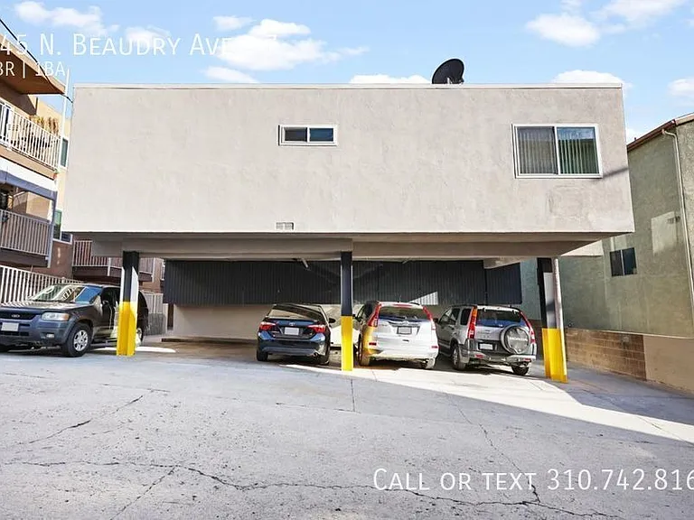 945 N Beaudry Ave #7 — Photo 16