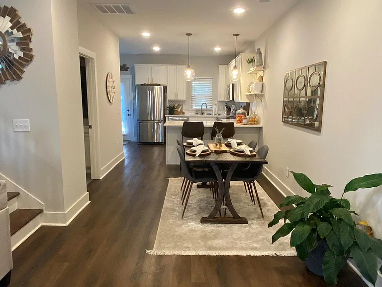 201 Thompson Park Dr — Photo 7