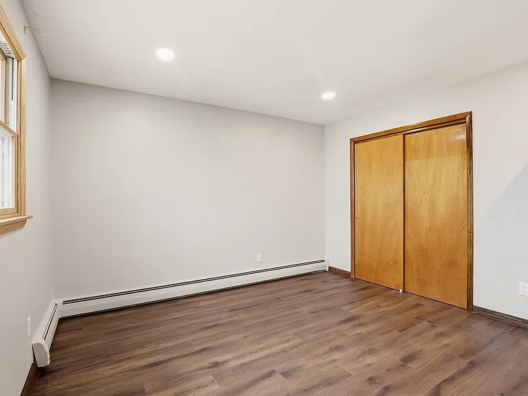 70 Wood St #1-2 — Photo 26