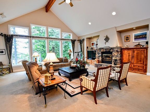 4th image of 2072 Georgeann Dr