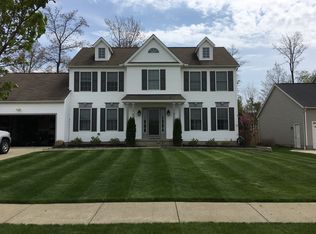 636 Lipke Ct, Medina, OH