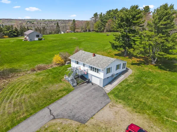 187 Ripley Road, Dexter, ME 04930
