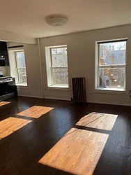 658 Warren Street, #2