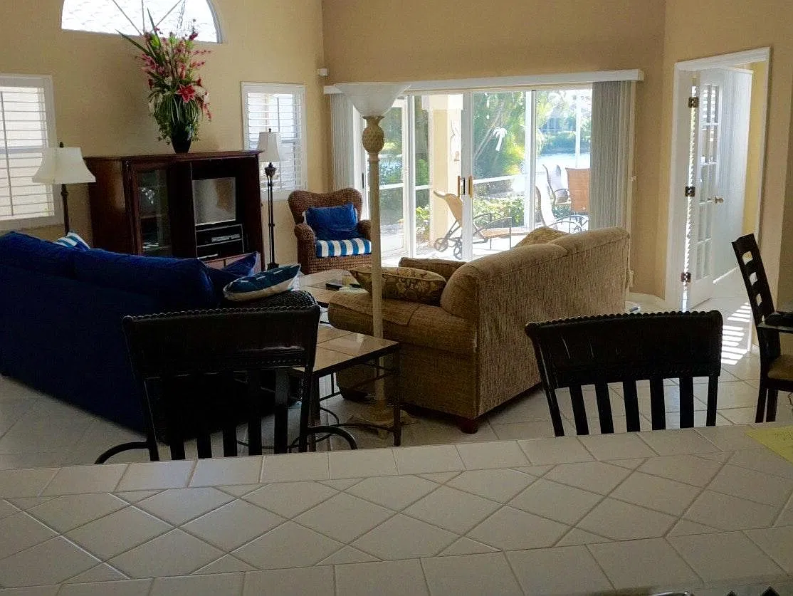 2 bed, 1389 sqft, $7,000 — Photo 1