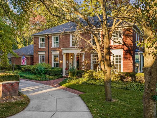 4 Cameron Pl, Grosse Pointe, MI 48230